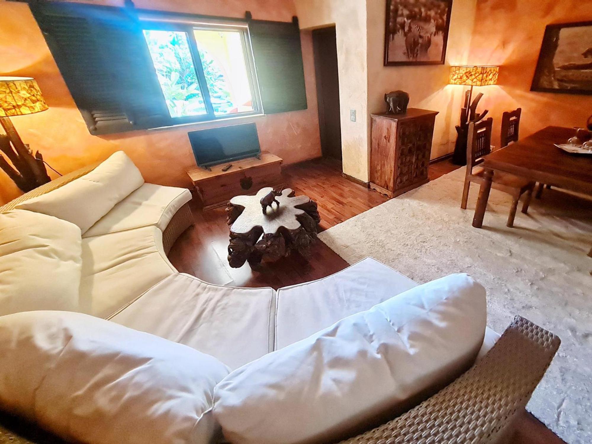 Villa Paraiso - Naturism Optional Adults Only 포르체스 객실 사진