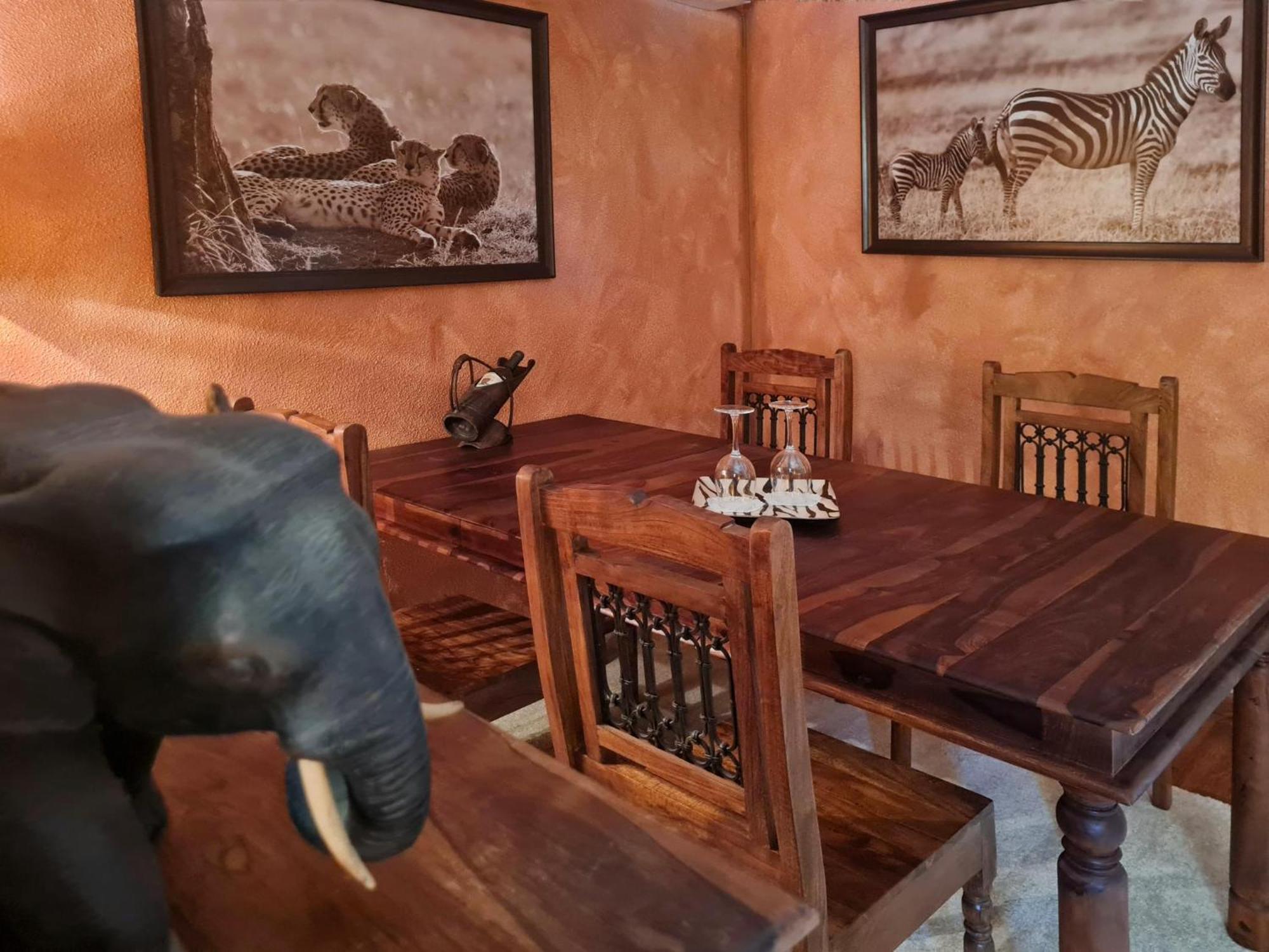 Villa Paraiso - Naturism Optional Adults Only 포르체스 객실 사진