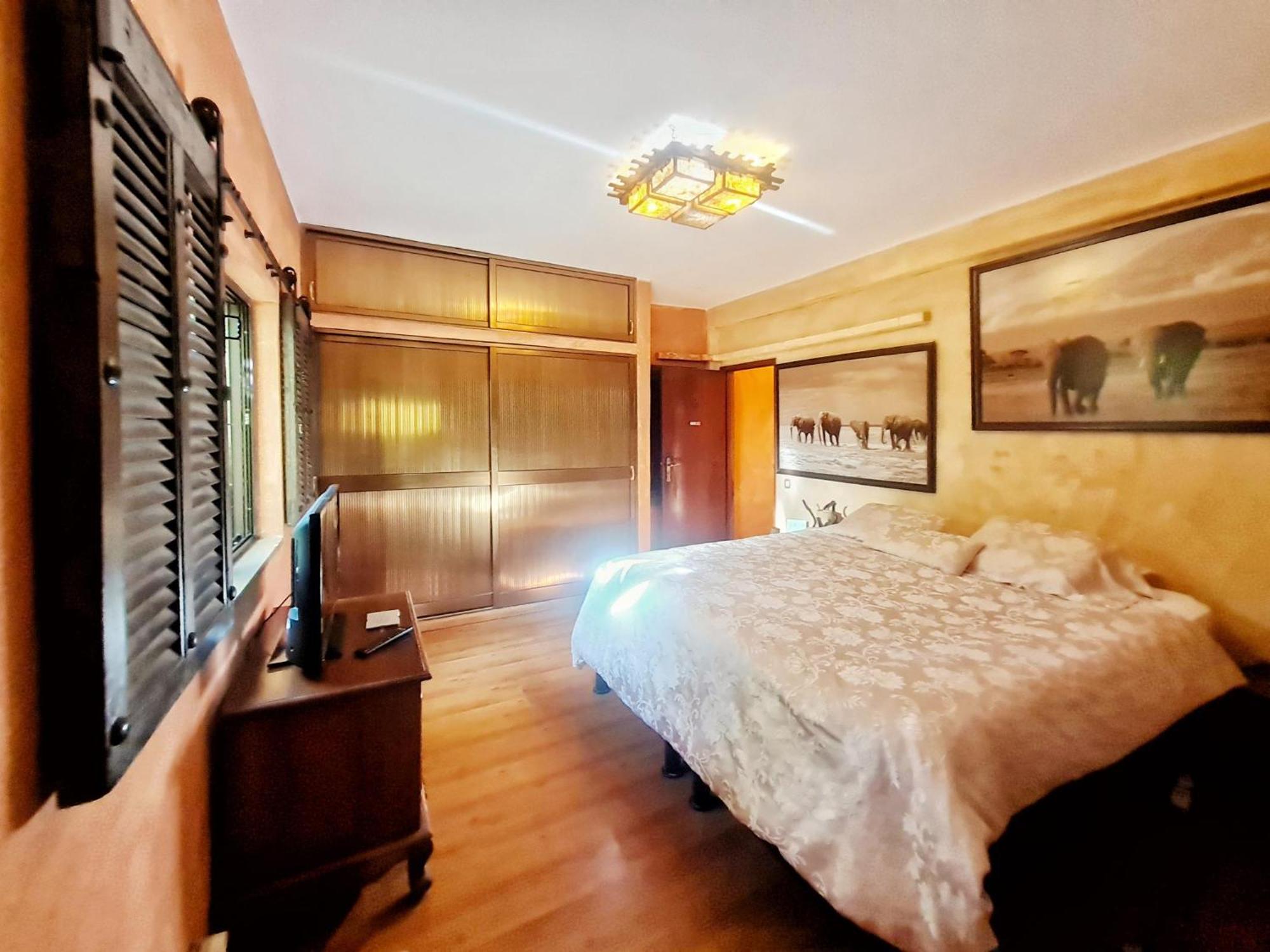 Villa Paraiso - Naturism Optional Adults Only 포르체스 객실 사진