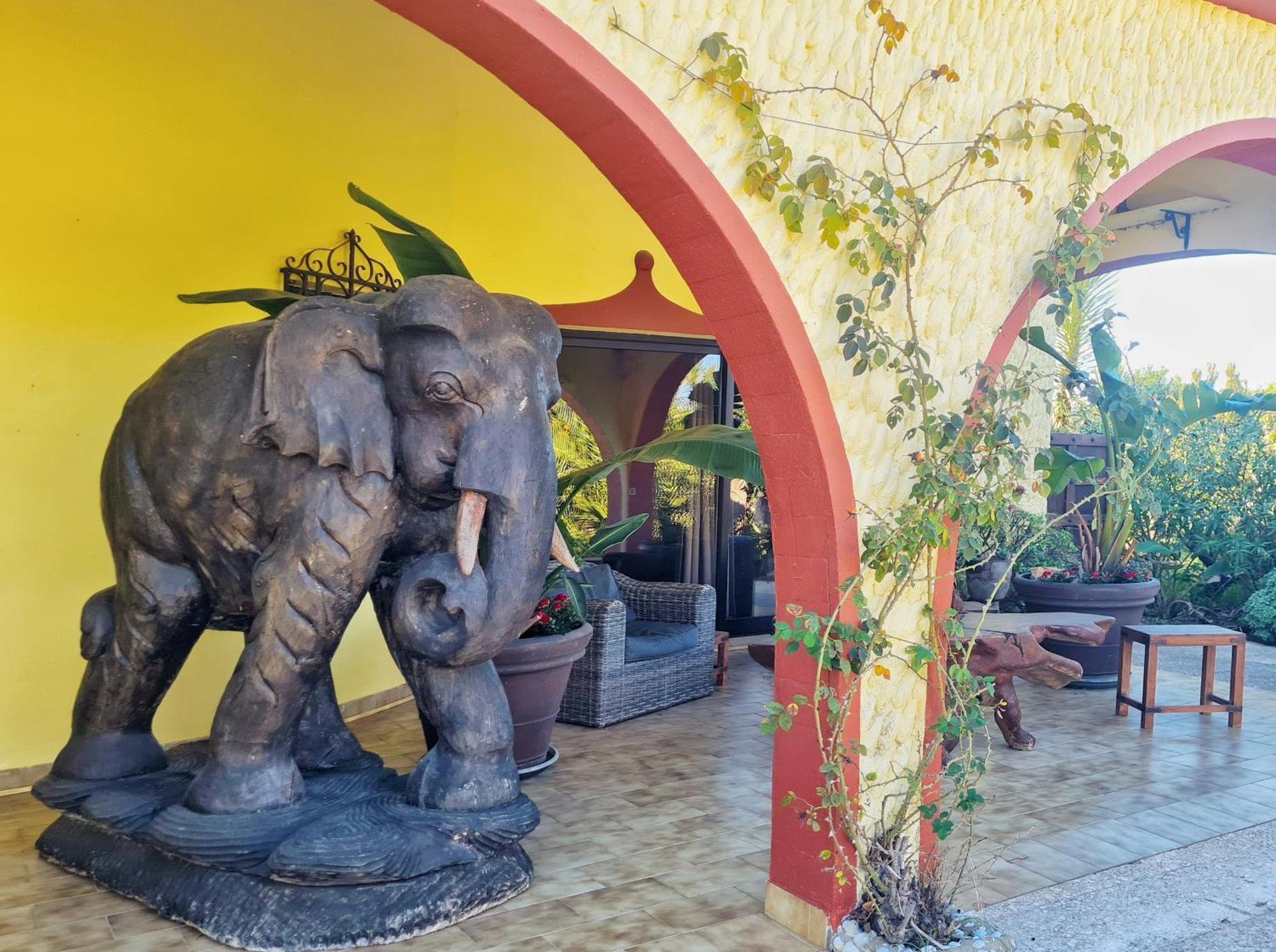 Villa Paraiso - Naturism Optional Adults Only 포르체스 외부 사진