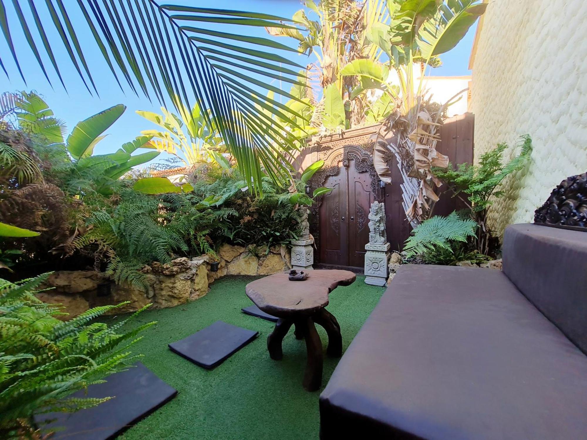 Villa Paraiso - Naturism Optional Adults Only 포르체스 객실 사진